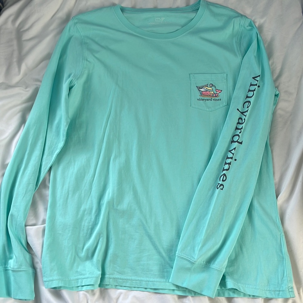 COPY - L Unisex light blue volleyball vineyard vines long sleeve